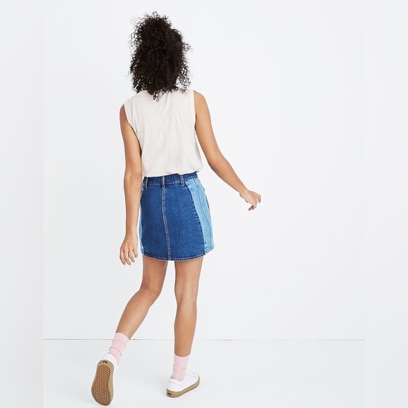 Madewell Stretch Denim Straight Mini
Skirt: Pieced Edition - Size 25/2 - Picture 10 of 11